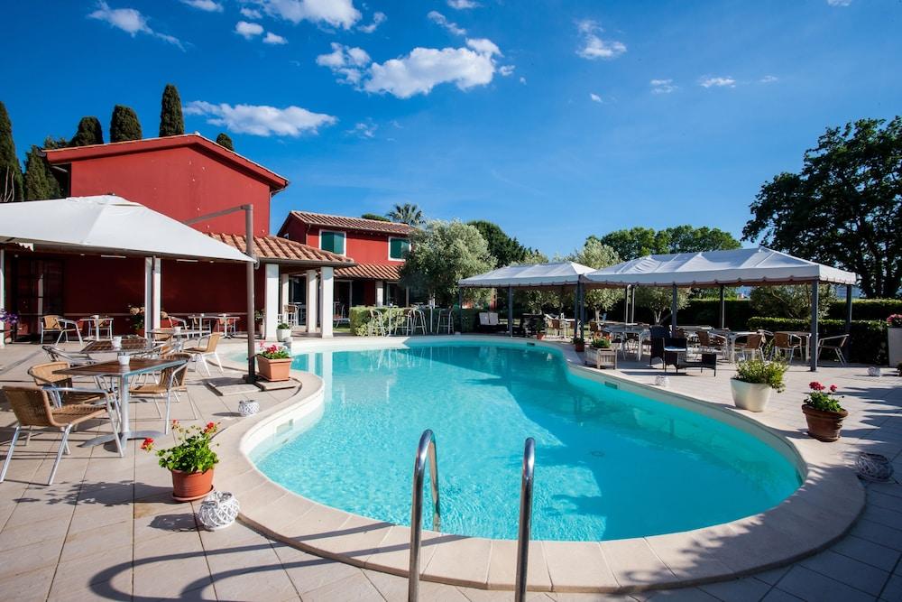 Hotel La Posta Di Torrenova Orbetello Buitenkant foto