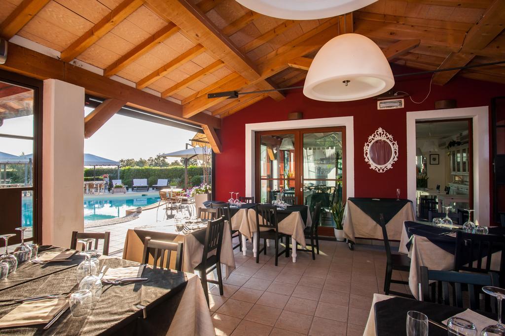 Hotel La Posta Di Torrenova Orbetello Buitenkant foto