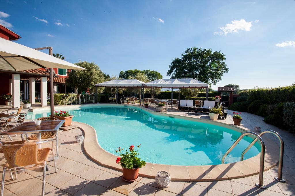 Hotel La Posta Di Torrenova Orbetello Buitenkant foto