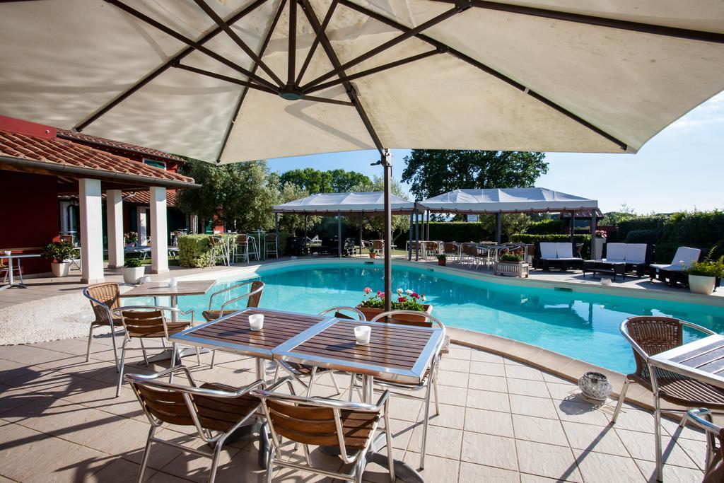 Hotel La Posta Di Torrenova Orbetello Buitenkant foto