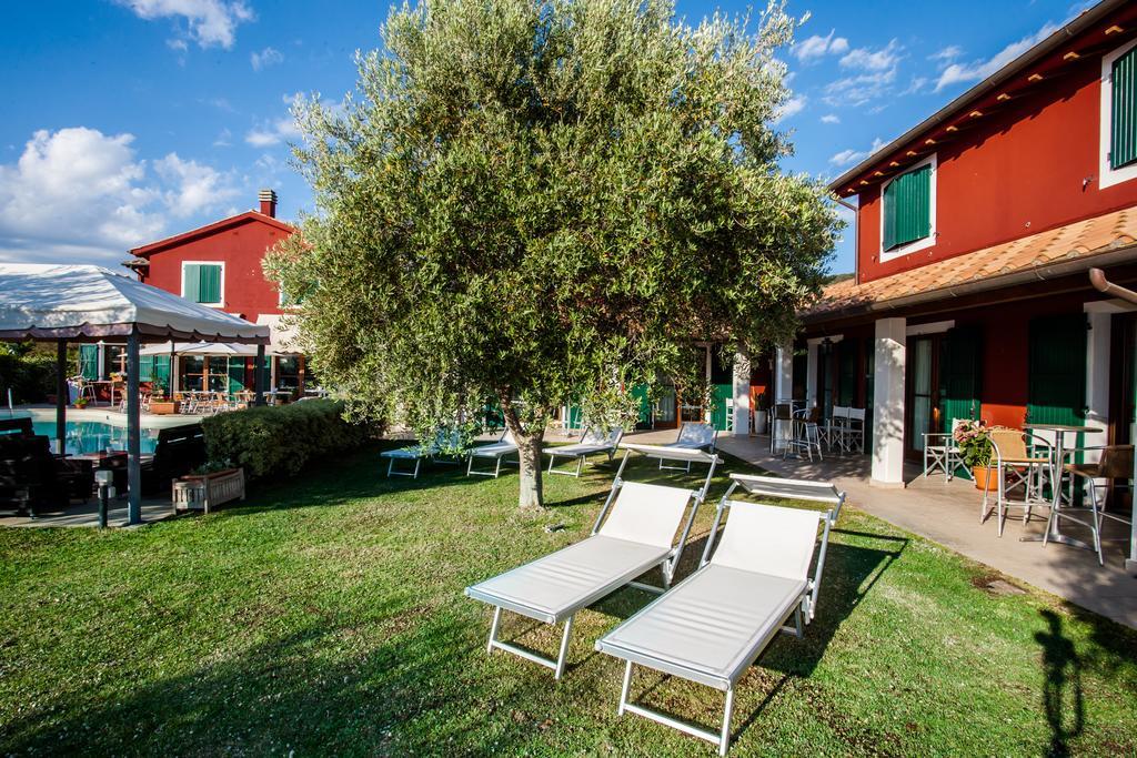 Hotel La Posta Di Torrenova Orbetello Buitenkant foto