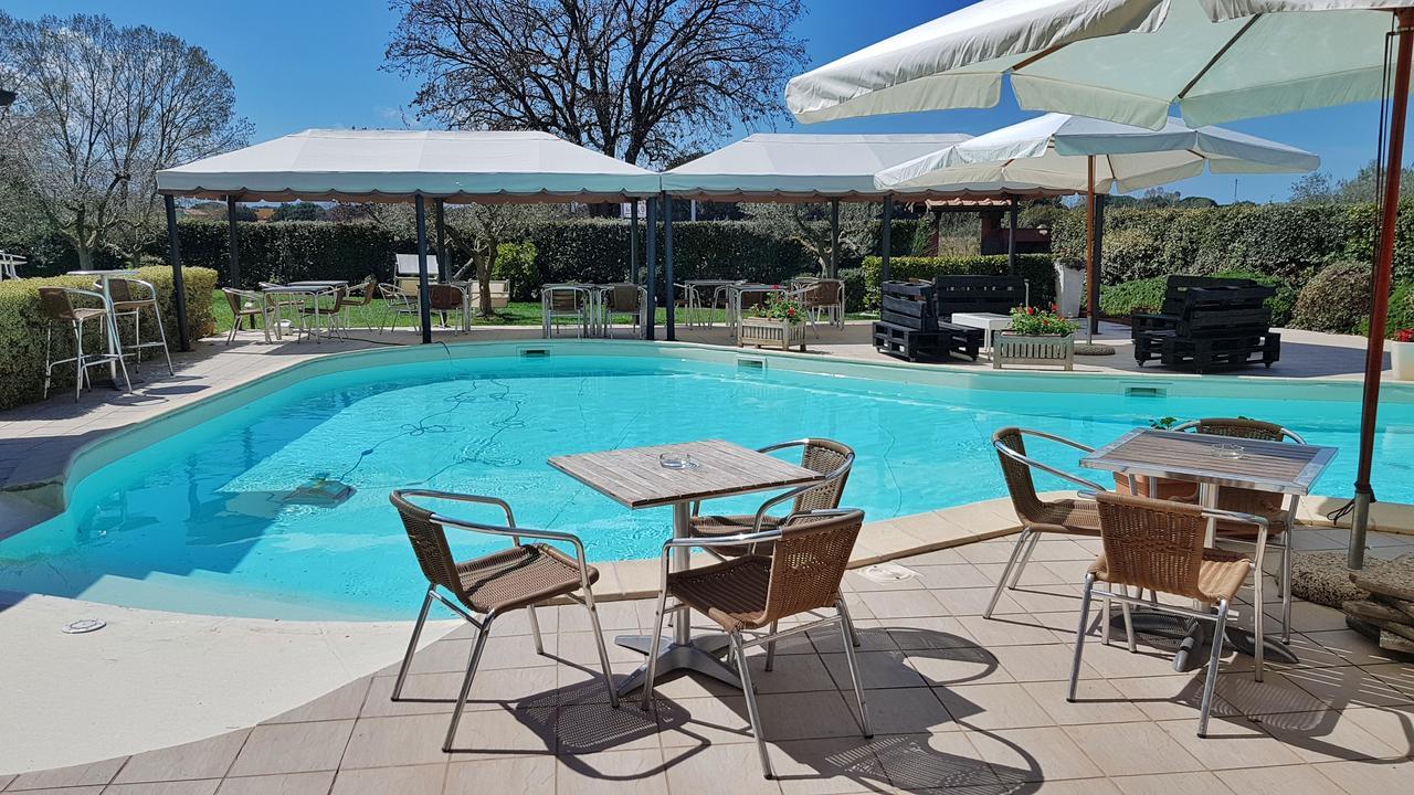 Hotel La Posta Di Torrenova Orbetello Buitenkant foto